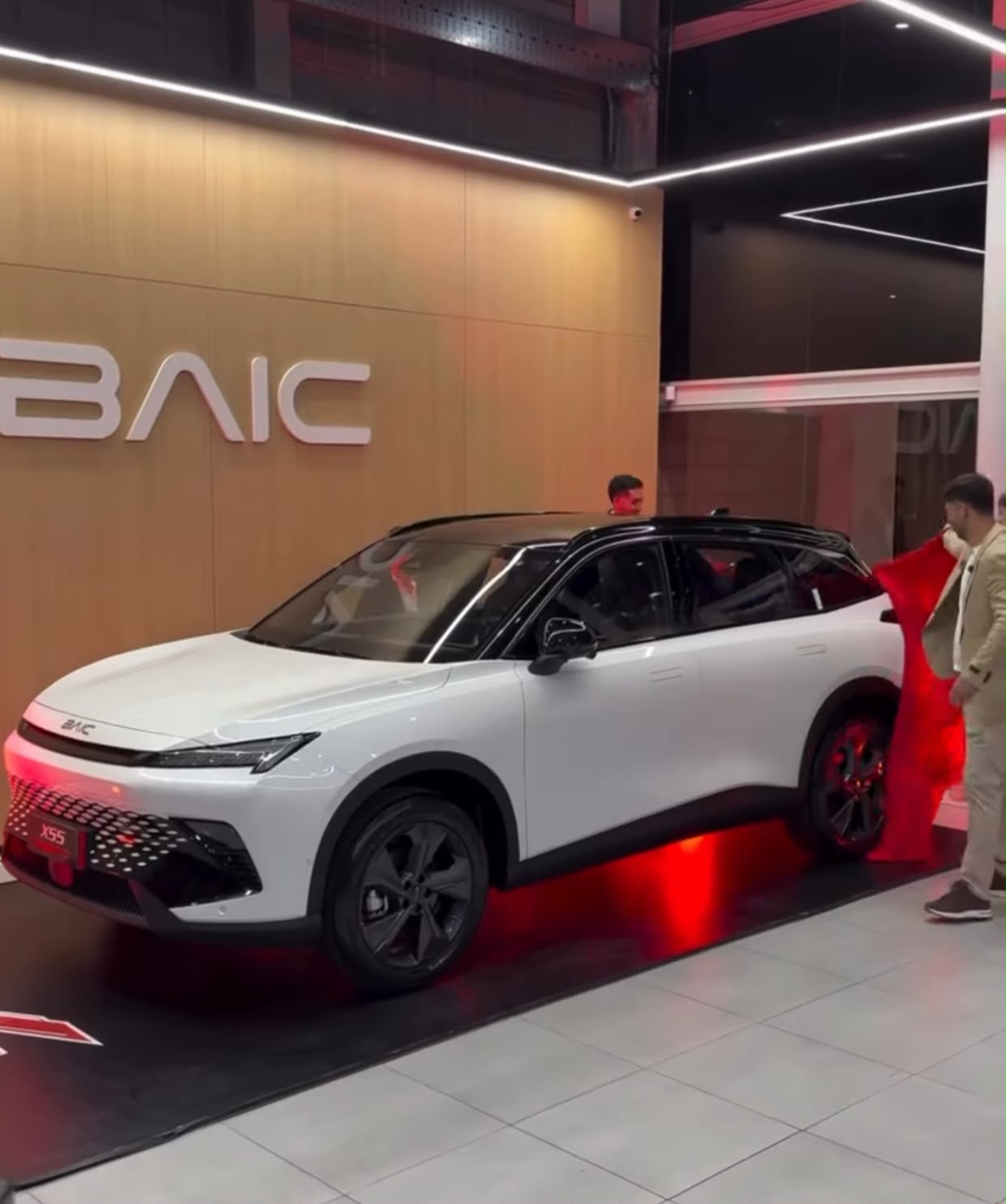 BAIC inauguró su concesionaria oficial en Santiago del Estero y presentó la nueva X55 Hybrid