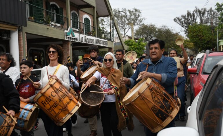 Exitosa Marcha de los Bombos en Termas de Río Hondo