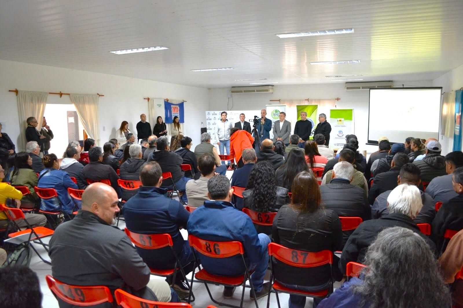 Capacitan a equipos de 12 Agencias de Desarrollo Territorial para fortalecer el trabajo con productores santiagueños